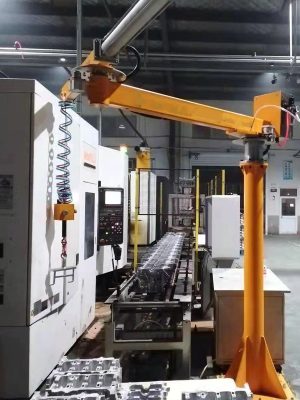 Efficient and lightweight handling assistant soft rope power-assisted mechanical arm folding arm crane
